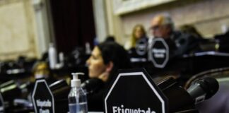 Ley de Etiquetado Frontal: frente al intento oficialista de derogación, especialistas destacan que «protege la salud pública»