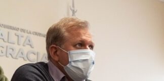 Cugno: «Más de la mitad de los fallecidos ni siquiera se había colocado una dosis»