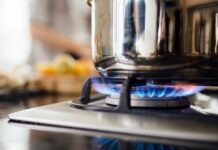 Las familias cordobesas destinan entre 144 mil y 470 mil pesos para cubrir sus gastos en servicios públicos