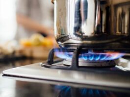 Las familias cordobesas destinan entre 144 mil y 470 mil pesos para cubrir sus gastos en servicios públicos