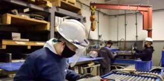 El Indec reveló sendas caídas de la industria y la construcción en julio con respecto al mes anterior