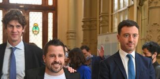 Allende: «La renovación va atada a una práctica democrática; no se puede hacer a los empujones»