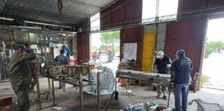 La Bolsa: amplían el galpón con ladrillos de plástico