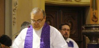 Despeñaderos: Pedirán al Arzobispo la destitución de Siderides