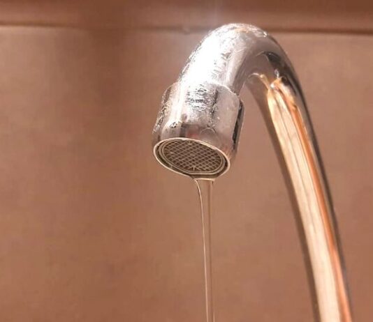 Por obras de reparación, la Cooperativa 31 de Marzo restringe el servicio de agua en diversos barrios de Anisacate