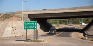 Schiaretti habilitó un nuevo distribuidor entre Ruta 20 y Camino a Falda del Carmen