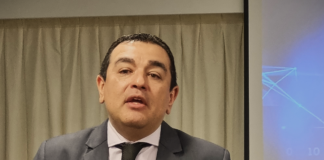 El Centro de Comercio recibe a Efraín Molina, con su conferencia «Economía en modo electoral»