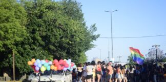 La colorida Marcha del Orgullo de Alta Gracia hizo escuchar nuevamente su mensaje