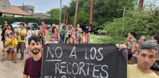 Artistas de Paravachasca rechazaron recortes presupuestarios a la cultura