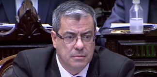 Germán Martínez advirtió que con las «facultades delegadas», Milei «puede hacer lo que se le ocurra»