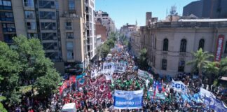 «La Patria no se vende»: el paro nacional se hizo sentir en Córdoba, con una imponente demostración de unidad