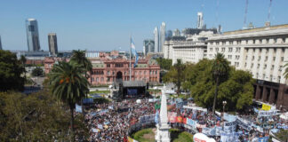 Buenos Aires: multitudinaria marcha de la Memoria, en el primer 24 de marzo de un gobierno negacionista