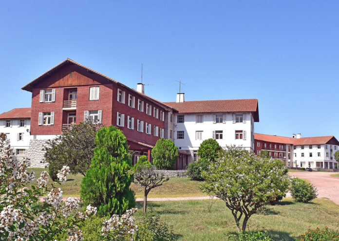 Unidad-Turistica-Hotel-Embalse-Argentina.gob_.ar_