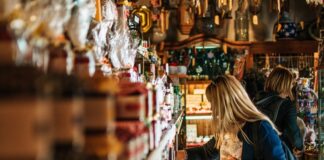 A nivel nacional, las ventas en comercios minoristas acumularon una caída del 16,2% entre enero y mayo