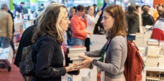 Motosierra en el acceso a la cultura