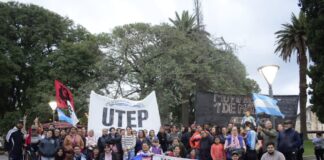 Organizaciones sociales conmemoraron el 1° de Mayo en la Plaza Solares