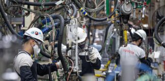 La producción industrial de septiembre cayó un 0,7% interanual y un 0,1% respecto al mes anterior