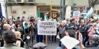 Un abrazo solidario expresó una defensa categórica de la programación local de Radio Nacional Córdoba