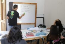 Invitan a estudiantes de la UNC a sumarse al Programa de Apoyo Escolar de Alta Gracia