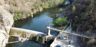 Torres supervisó el Dique La Toma y advirtió: «Se vienen meses muy complejos, no derrochemos el agua»