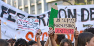 Miles de jóvenes marcharon en Córdoba, a 48 años de «La Noche de los Lápices»