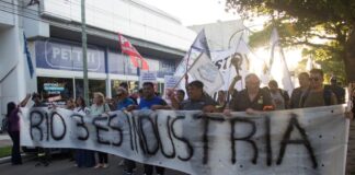 El gobierno cordobés ordenó dar marcha atrás con los despidos en Petroquímica Río tercero