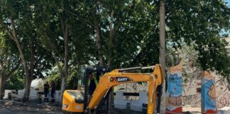 Obras en el casco céntrico: comenzó el reemplazo del pórfido patagónico por adoquines de hormigón