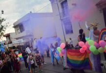 «Al closet nunca más»: la Marcha del Orgullo vuelve a expresarse en las calles de Alta Gracia