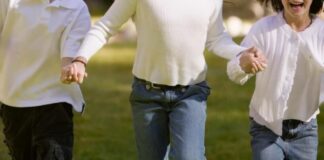 Convocan a familias interesadas en poder adoptar a tres hermanos de 13, 9 y 7 años