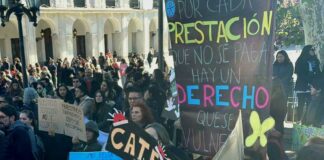 Una masiva concentración en Córdoba, demandó la declaración de la emergencia en discapacidad