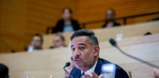 Miguel Siciliano: “De Loredo está desesperado por ser candidato a diputado nacional en la lista de Milei”