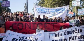 Científicos del Conicet se manifestaron en Córdoba: “Estamos por debajo de la línea de la pobreza”