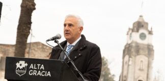 De Nápoli, en el acto por el Día de la Independencia: “Ser libres hoy significa defender la democracia”