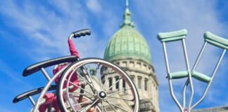 Intiman al Gobierno a publicar de manera urgente la Ley de Emergencia en Discapacidad, ratificada por el Congreso