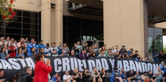 250 transportistas de personas con discapacidad se movilizaron en Córdoba por la Ley de Emergencia