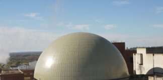 Presentan un amparo para frenar la privatización de la Energía Nuclear