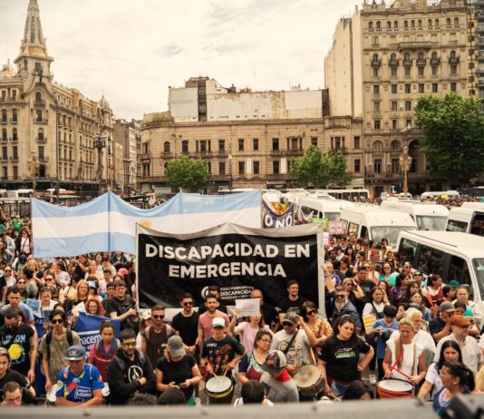 Tras largos meses de dilaciones, el Gobierno reglamentó la ley de Emergencia en Discapacidad