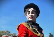 Pochosky: «Trabajar en la calle permite que todos puedan disfrutar de un espectáculo»