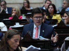 El Gobierno logró media sanción de Diputados para la reforma laboral, que flexibiliza las relaciones de trabajo