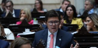 El Gobierno logró media sanción de Diputados para la reforma laboral, que flexibiliza las relaciones de trabajo