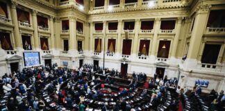 La cuestionada baja de edad de punibilidad a 14 años recibió media sanción en Diputados