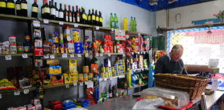 El Centro de Almaceneros de Córdoba reveló que las ventas en los barrios cayeron 8,2% en enero