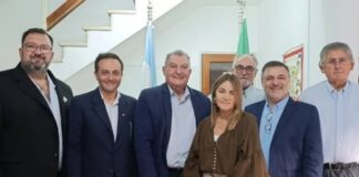 Ponen en marcha el grupo de Whatsapp de la Unión de Mutuales de Colectividades