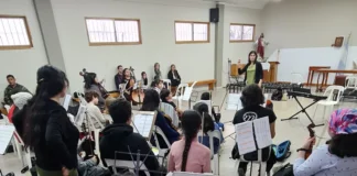 La orquesta barrial de Alta Gracia se presentará en la Plaza Próspero Molina, con un variado repertorio