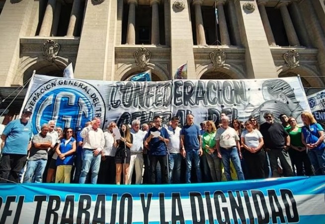 Reclamo en Tribunales de la CGT contra la reforma laboral (gentileza)