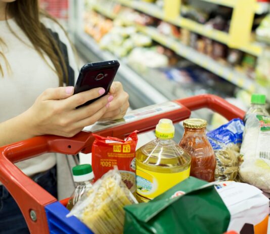 Según el Indec, en abril la inflación fue del 2,6% y para no ser pobre una familia necesitó $1.469.768