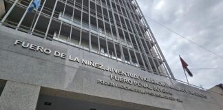 Un padre que no reconoció voluntariamente a su hijo, deberá indemnizarlo por padecimientos de salud mental generados