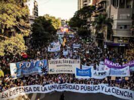 La defensa de las universidades públicas colmó las calles del país: 120 mil personas marcharon en Córdoba