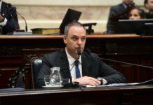 Acorralado por las sospechas en su contra, en Diputados Adorni se negó a explicar su crecimiento patrimonial