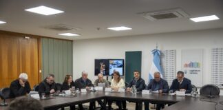 Avanza en la Unicameral un proyecto para ampliar la representación de las comunidades regionales